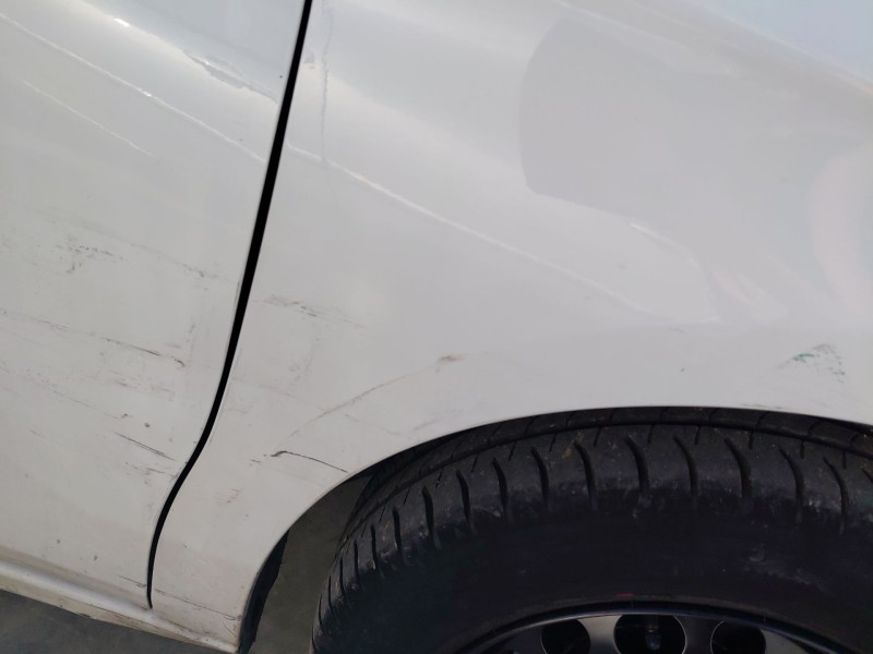 Recambio de aleta delantera derecha para citroën c4 ii (nc_) 1.6 hdi 90 referencia OEM IAM   