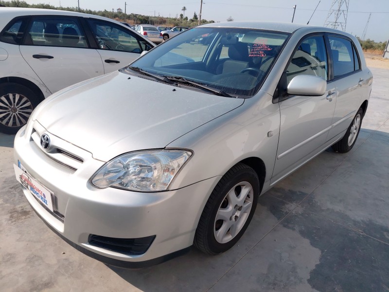 toyota corolla (_e12_) del año 2006