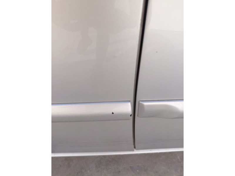 Recambio de puerta delantera izquierda para toyota corolla (_e12_) 1.6 vvt-i (zze121_) referencia OEM IAM   
							
