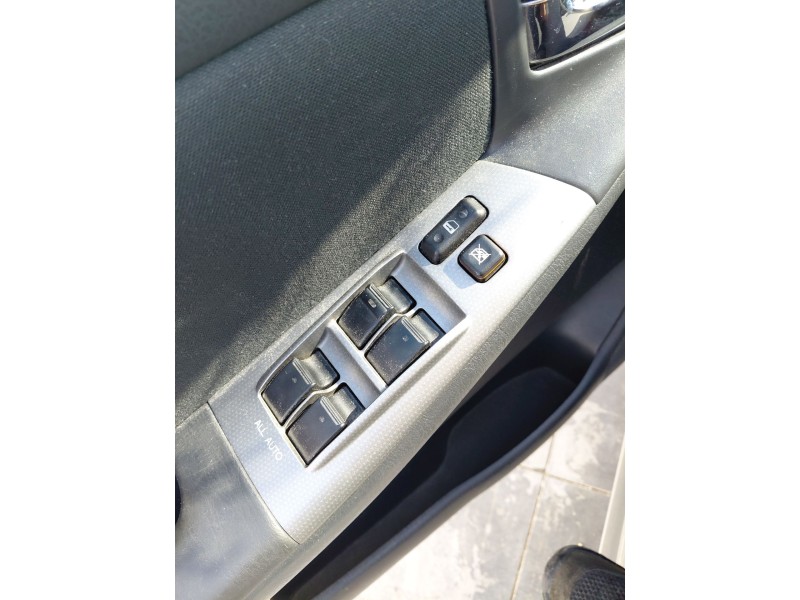 Recambio de mando elevalunas delantero izquierdo para toyota corolla (_e12_) 1.6 vvt-i (zze121_) referencia OEM IAM   
							