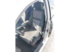 Recambio de asiento delantero izquierdo para toyota corolla (_e12_) 1.6 vvt-i (zze121_) referencia OEM IAM   