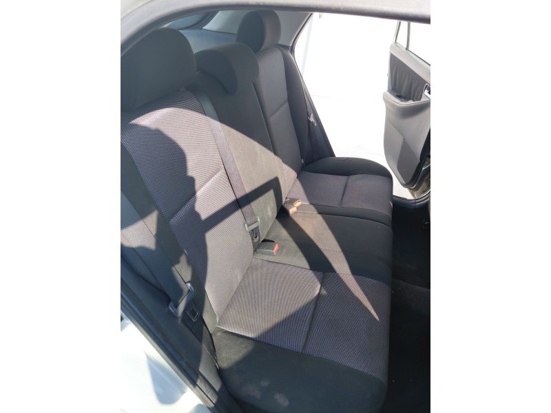 Recambio de asientos traseros para toyota corolla (_e12_) 1.6 vvt-i (zze121_) referencia OEM IAM   
							