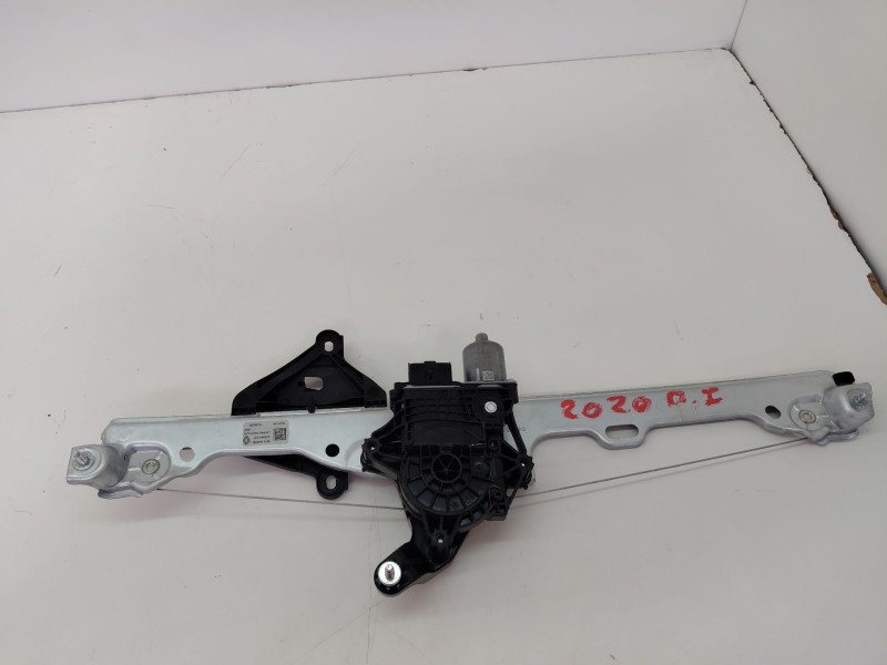 Recambio de elevalunas delantero izquierdo para dacia duster (pym/pyn) duster referencia OEM IAM 807214493R  
							