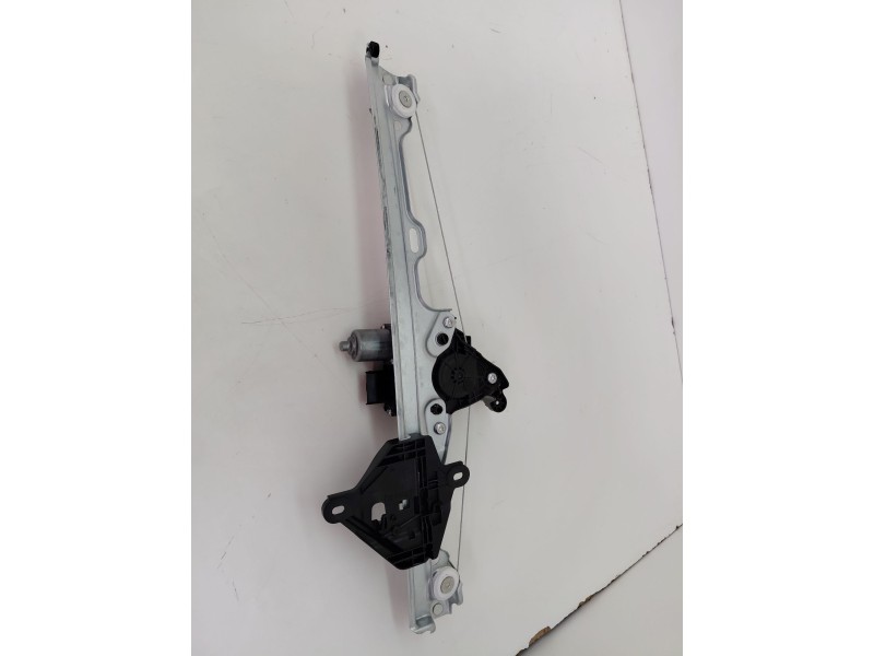 Recambio de elevalunas delantero derecho para dacia duster (pym/pyn) duster referencia OEM IAM 807201973R  
							