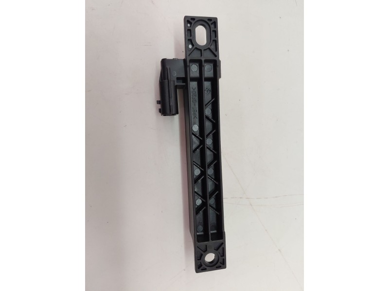 Recambio de antena para dacia duster (pym/pyn) duster referencia OEM IAM A3C0086960000 24061603A 
							