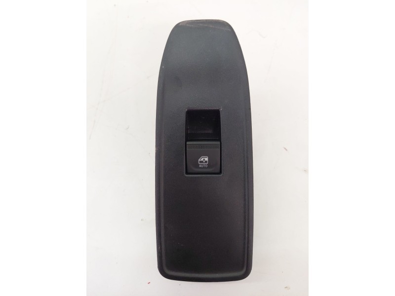 Recambio de mando elevalunas delantero derecho para dacia duster (pym/pyn) duster referencia OEM IAM 254218388R  
							