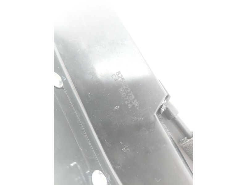 Recambio de cerradura puerta trasera derecha para dacia duster (pym/pyn) duster referencia OEM IAM 825022783R  