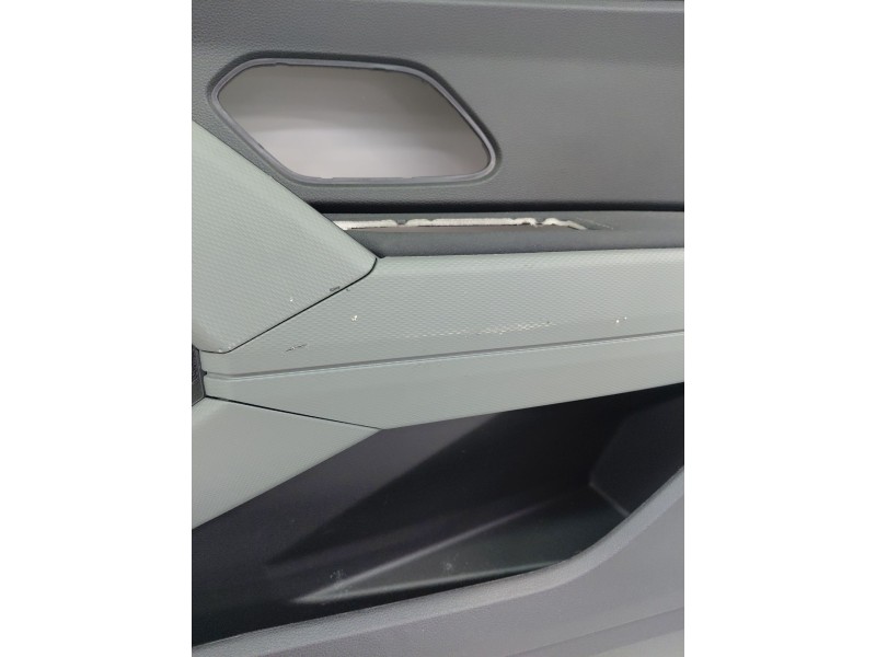 Recambio de guarnecido puerta delantera derecha para dacia duster (pym/pyn) duster referencia OEM IAM   