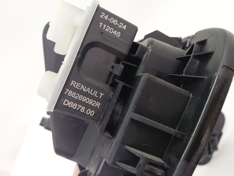 Recambio de tapa exterior combustible para dacia duster (pym/pyn) duster referencia OEM IAM 788269092R  