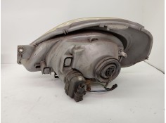 Recambio de faro derecho para renault trafic ii furgoneta (fl) 1.9 dci referencia OEM IAM 7700311372   2