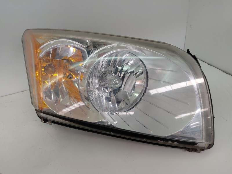 Recambio de faro derecho para dodge caliber 2.0 referencia OEM IAM   