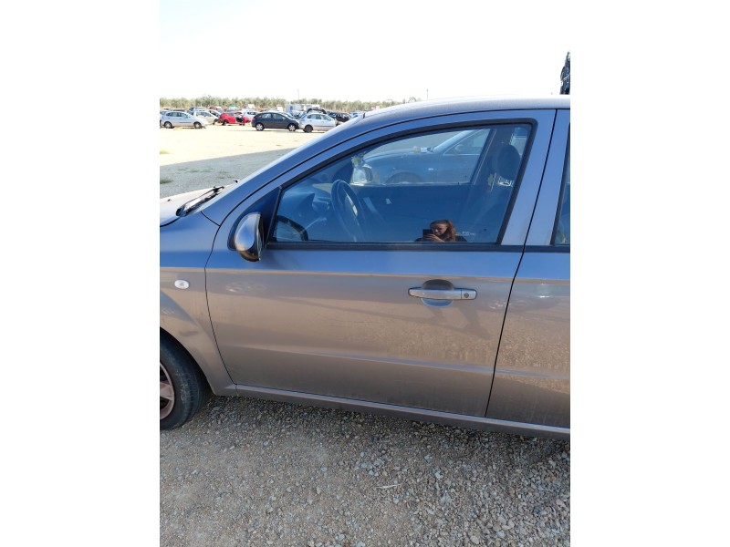 Recambio de puerta delantera izquierda para chevrolet aveo / kalos sedán (t250, t255) 1.4 referencia OEM IAM   