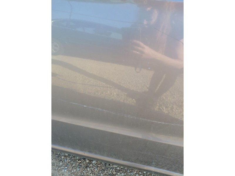 Recambio de puerta delantera izquierda para chevrolet aveo / kalos sedán (t250, t255) 1.4 referencia OEM IAM   