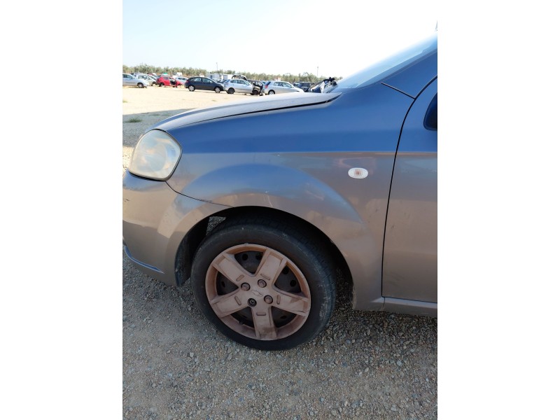 Recambio de aleta delantera izquierda para chevrolet aveo / kalos sedán (t250, t255) 1.4 referencia OEM IAM   