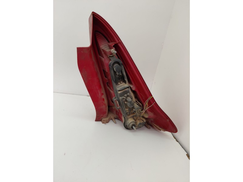 Recambio de piloto trasero izquierdo para citroën c4 coupe 1.4 16v referencia OEM IAM 9646801777  