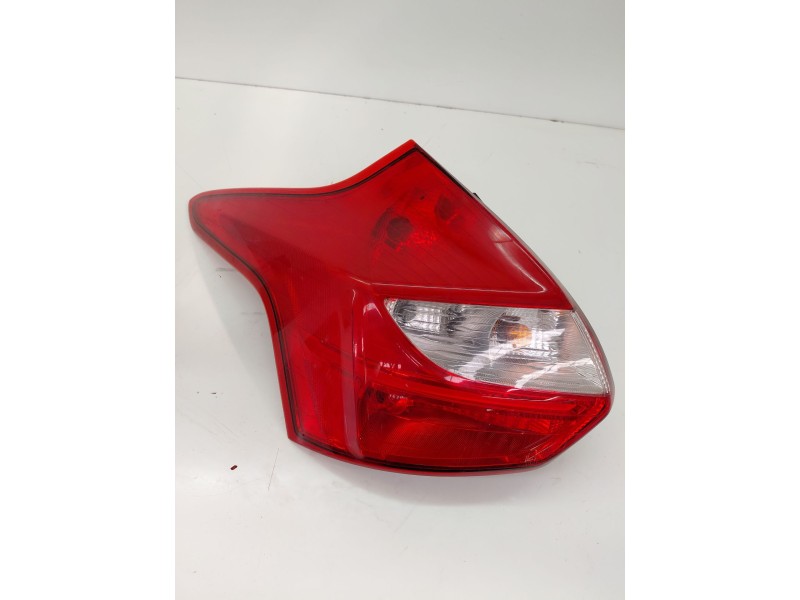 Recambio de piloto trasero izquierdo para ford focus iii 1.0 ecoboost referencia OEM IAM BM5113405AK  