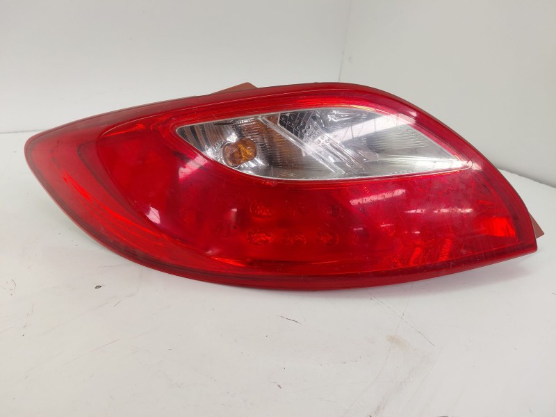 Recambio de piloto trasero izquierdo para mazda 2 (de_, dh_) 1.4 mzr-cd referencia OEM IAM D65151160M  
							