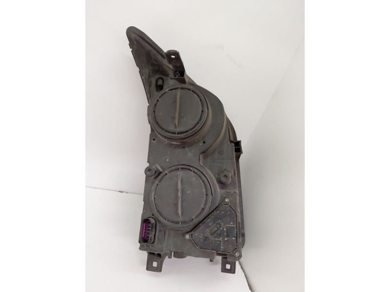Recambio de faro izquierdo para volkswagen crafter caja cerrada 2.5 tdi dpf referencia OEM IAM 24761500L  
							
