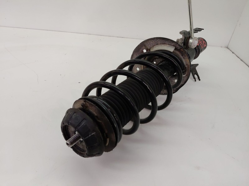 Recambio de amortiguador delantero derecho para dacia duster (pym/pyn) duster referencia OEM IAM 543028378R  