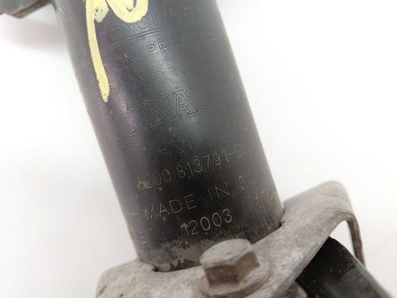 Recambio de amortiguador delantero izquierdo para dacia duster ambiance 4x2 referencia OEM IAM 8200813791  