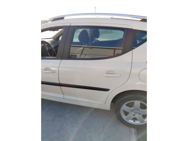 Recambio de puerta trasera izquierda para peugeot 207 sw (wk_) 1.4 16v referencia OEM IAM   