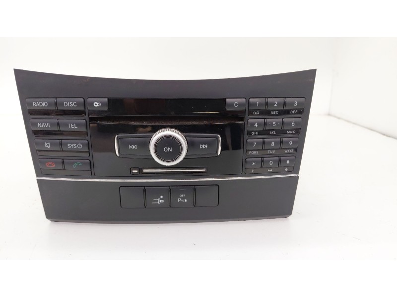 Recambio de sistema audio / radio cd para mercedes-benz clase clk (w207) coupe 350 cgi blueefficiency referencia OEM IAM A212906
							