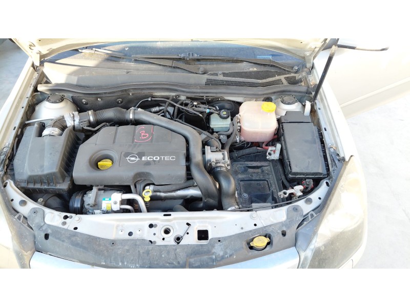 opel astra h gtc (a04) del año 2007