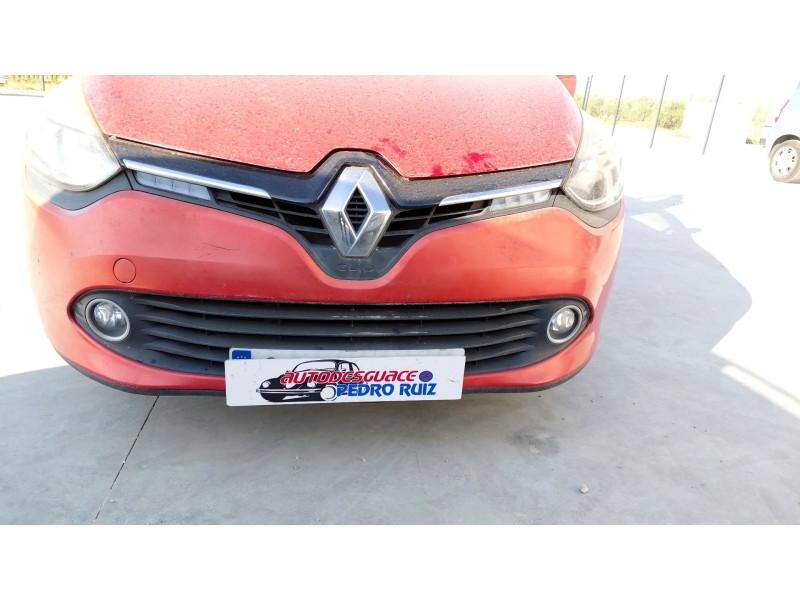 Recambio de paragolpes delantero para renault clio iv (bh_) 0.9 tce 90 referencia OEM IAM   
							