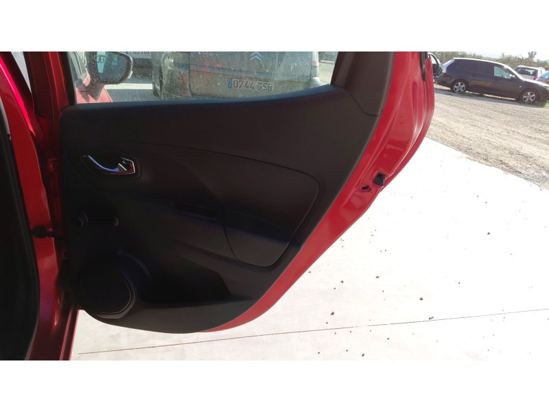 Recambio de guarnecido puerta trasera derecha para renault clio iv (bh_) 0.9 tce 90 referencia OEM IAM   
							