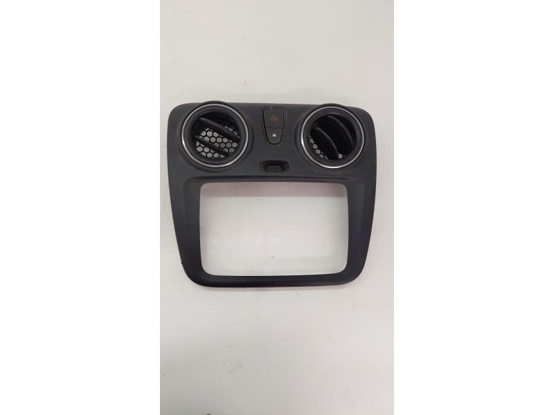 Recambio de rejilla aireadora para dacia dokker 1.5 blue dci diesel fap cat referencia OEM IAM 682606882R  
							