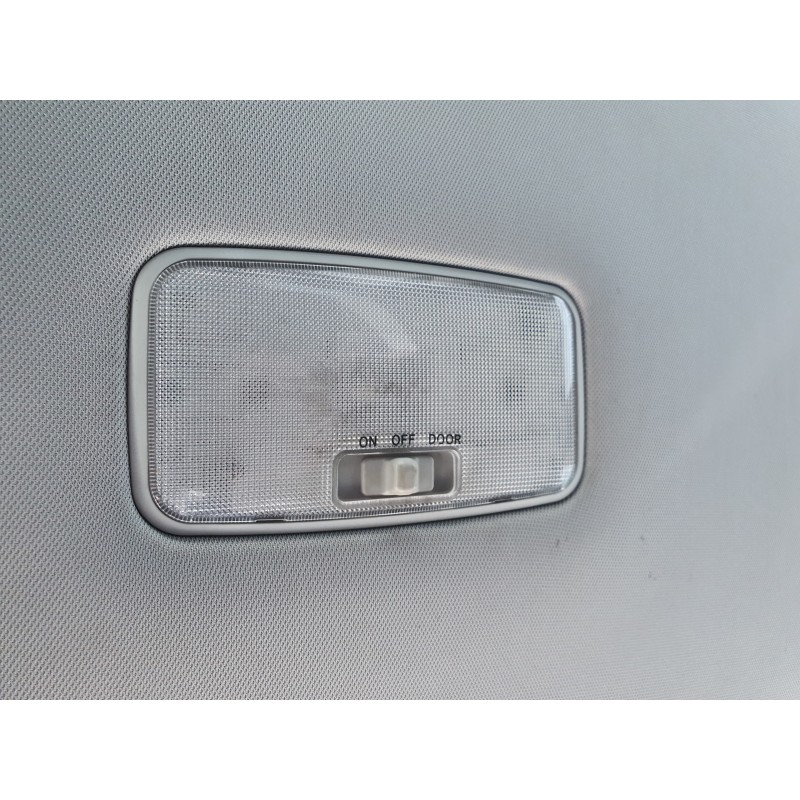 Recambio de luz interior para toyota auris 2.0 d-4d cat referencia OEM IAM   