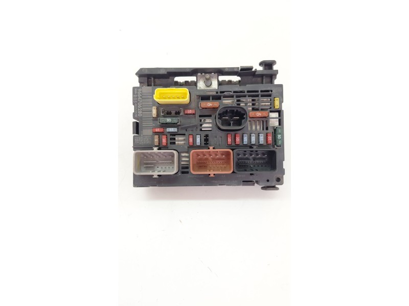 Recambio de caja reles / fusibles para peugeot 308 sw 1.6 thp 150 cv referencia OEM IAM 9664706280  