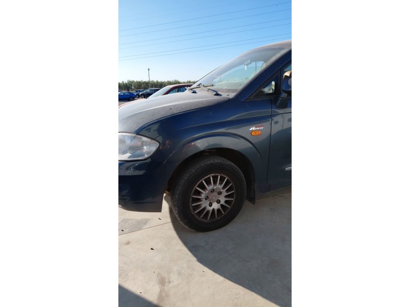 Recambio de aleta delantera izquierda para ssangyong rodius i 2.7 xdi 4wd referencia OEM IAM   