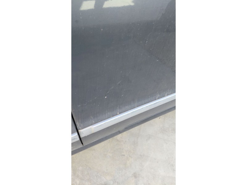 Recambio de puerta delantera derecha para ssangyong rodius i 2.7 xdi 4wd referencia OEM IAM   