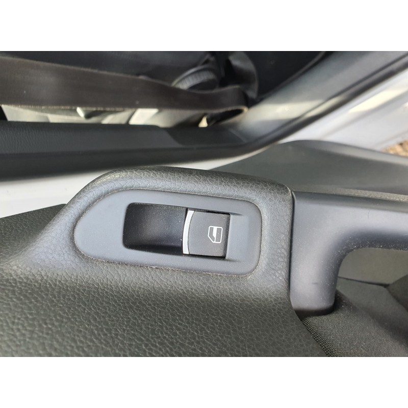 Recambio de mando elevalunas trasero izquierdo para volkswagen golf vi (5k1) 1.6 tdi dpf referencia OEM IAM   