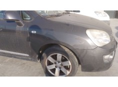 Recambio de aleta delantera derecha para kia carens iii monospace (un) 2.0 crdi 140 referencia OEM IAM   