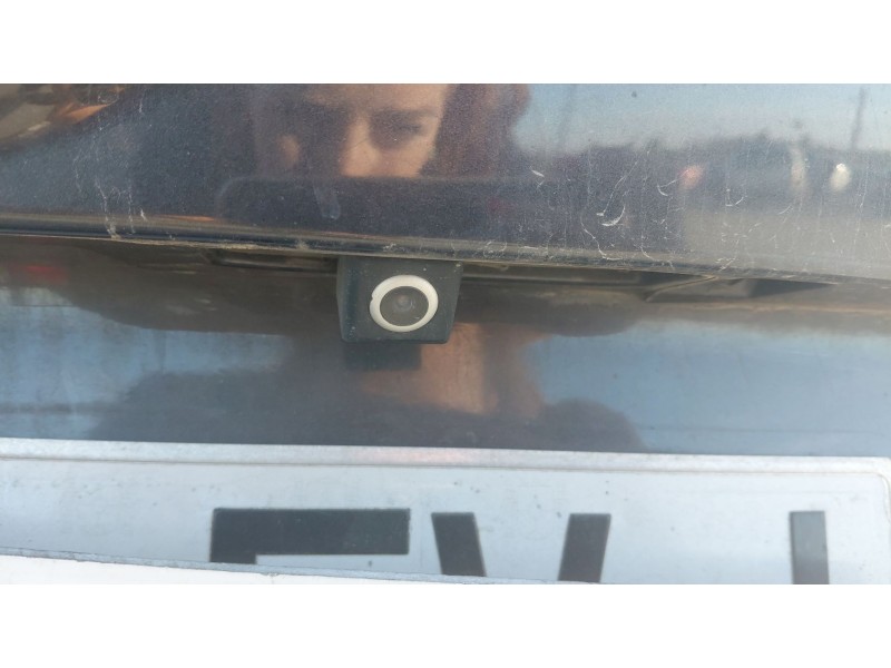 Recambio de porton trasero para kia carens iii monospace (un) 2.0 crdi 140 referencia OEM IAM   