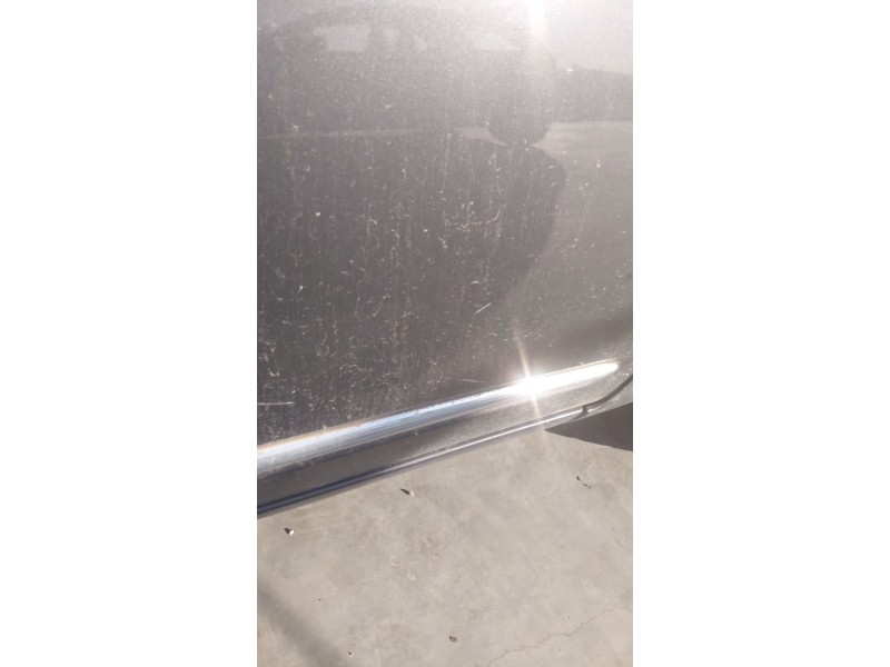 Recambio de puerta delantera derecha para kia carens iii monospace (un) 2.0 crdi 140 referencia OEM IAM   