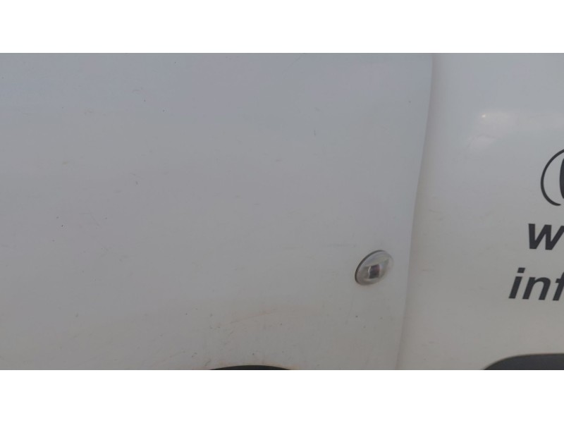 Recambio de aleta delantera izquierda para peugeot partner tepee 1.6 hdi / bluehdi 75 referencia OEM IAM   
							