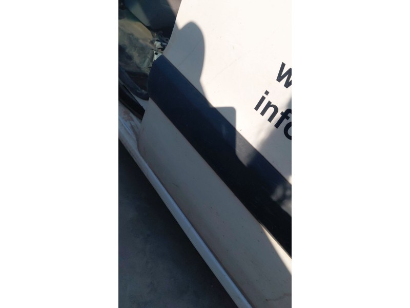 Recambio de puerta delantera derecha para peugeot partner tepee 1.6 hdi / bluehdi 75 referencia OEM IAM   
							