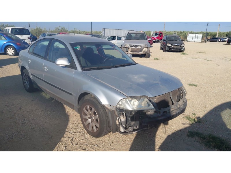 volkswagen passat b5.5 (3b3) del año 2004
							