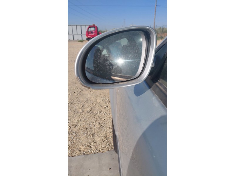 Recambio de retrovisor izquierdo para volkswagen passat b5.5 (3b3) 1.6 referencia OEM IAM   
							