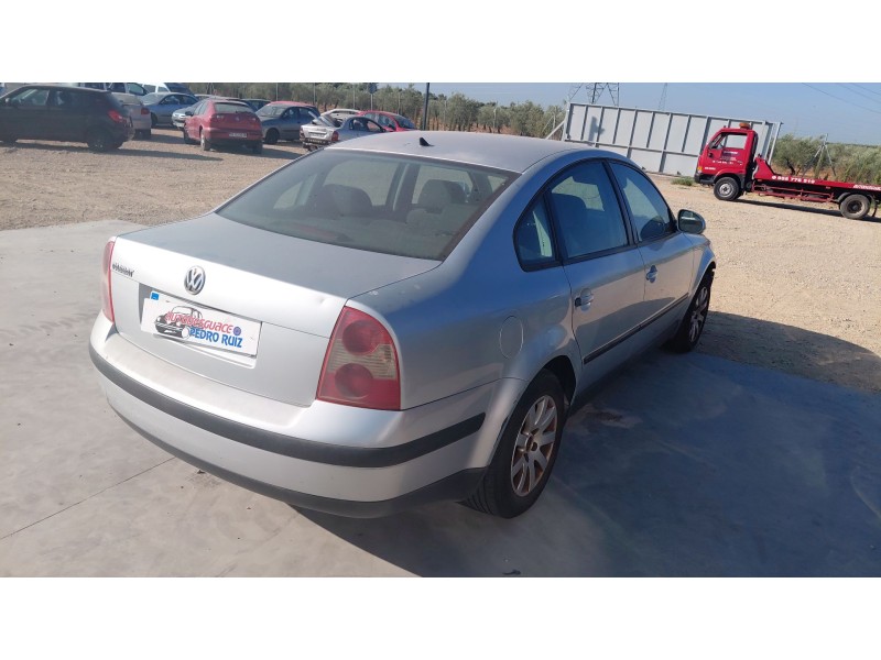 Recambio de cerradura puerta trasera derecha para volkswagen passat b5.5 (3b3) 1.6 referencia OEM IAM   
							