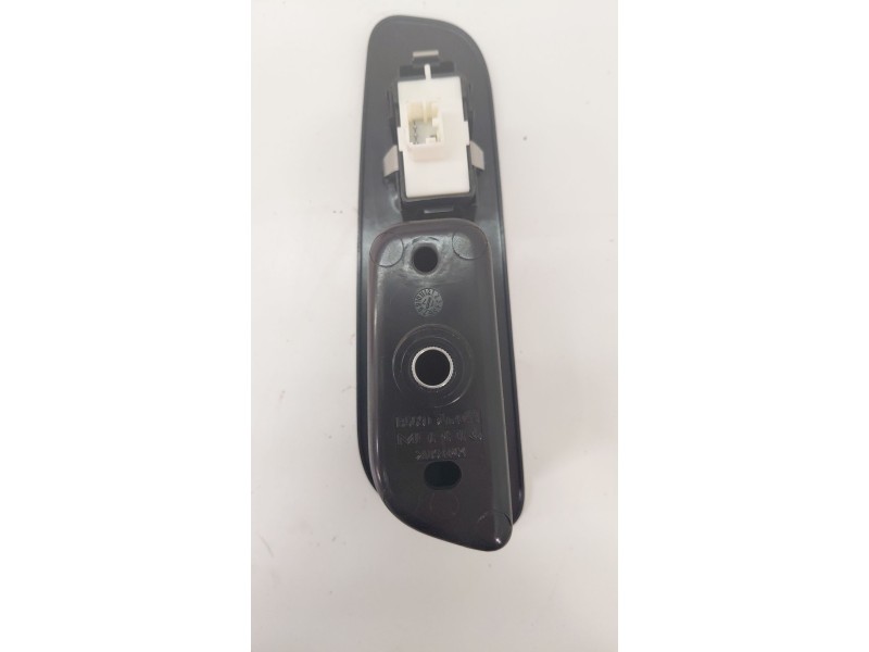 Recambio de mando elevalunas trasero derecho para jeep renegade suv (bu, b1, bv) 1.6 crd referencia OEM IAM   
							