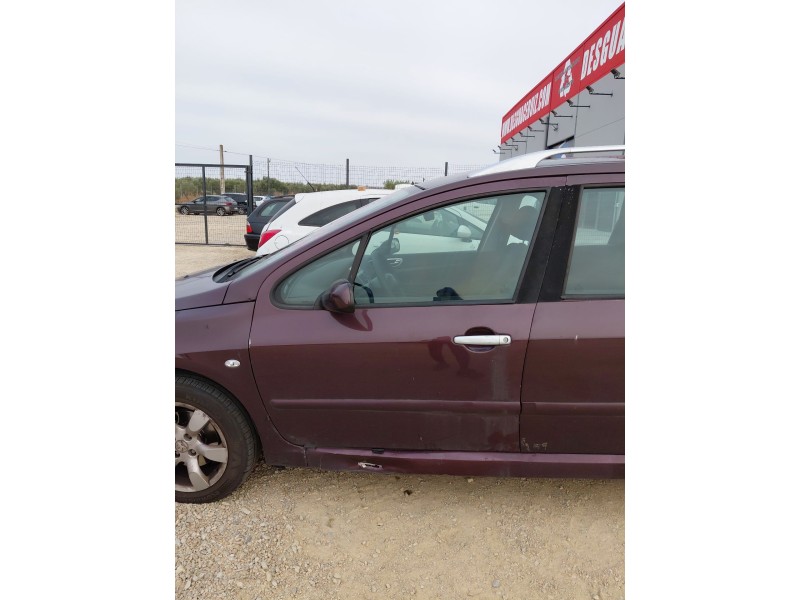 Recambio de puerta delantera izquierda para peugeot 307 sw (3h) 1.6 hdi 110 referencia OEM IAM   
							