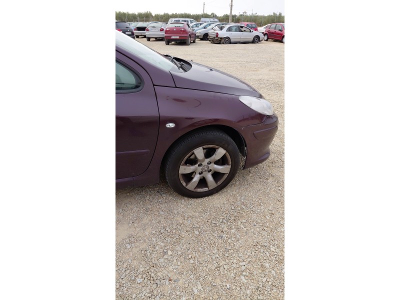 Recambio de aleta delantera derecha para peugeot 307 sw (3h) 1.6 hdi 110 referencia OEM IAM   