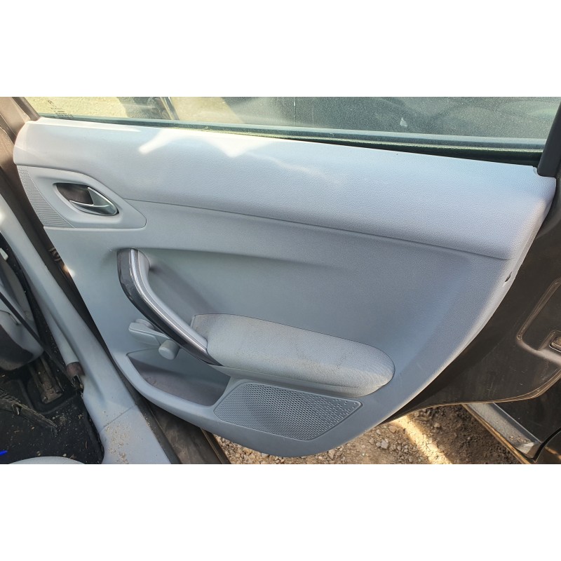 Recambio de guarnecido puerta trasera derecha para peugeot 208 (p2) 1.5 blue-hdi fap referencia OEM IAM   