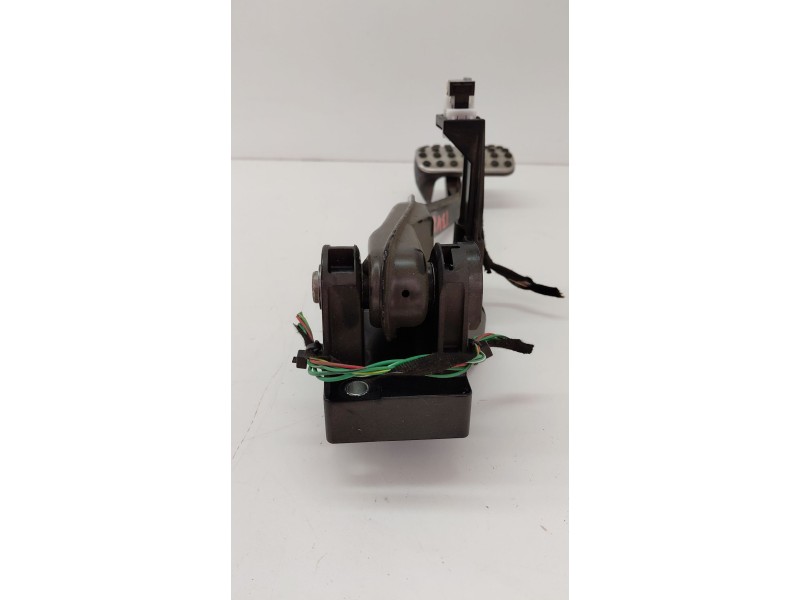 Recambio de pedal freno para mercedes-benz clase cla (w117) cla 220 cdi (117.303) referencia OEM IAM A2462920208  
							