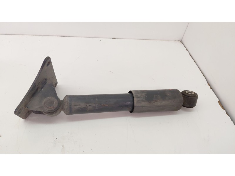 Recambio de amortiguador delantero derecho para iveco daily furgón 2.3 diesel cat referencia OEM IAM 504198992  