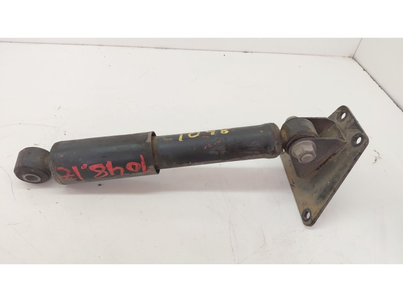 Recambio de amortiguador delantero izquierdo para iveco daily furgón 2.3 diesel cat referencia OEM IAM 504198992  